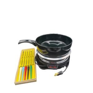 Vtg Hamilton Beach Electric black Fondue with groovy forks